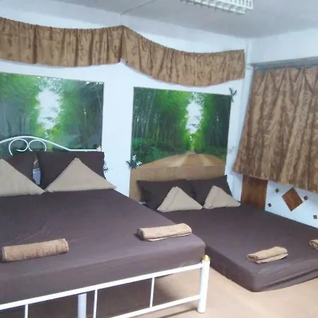 Star Amir Guesthouse